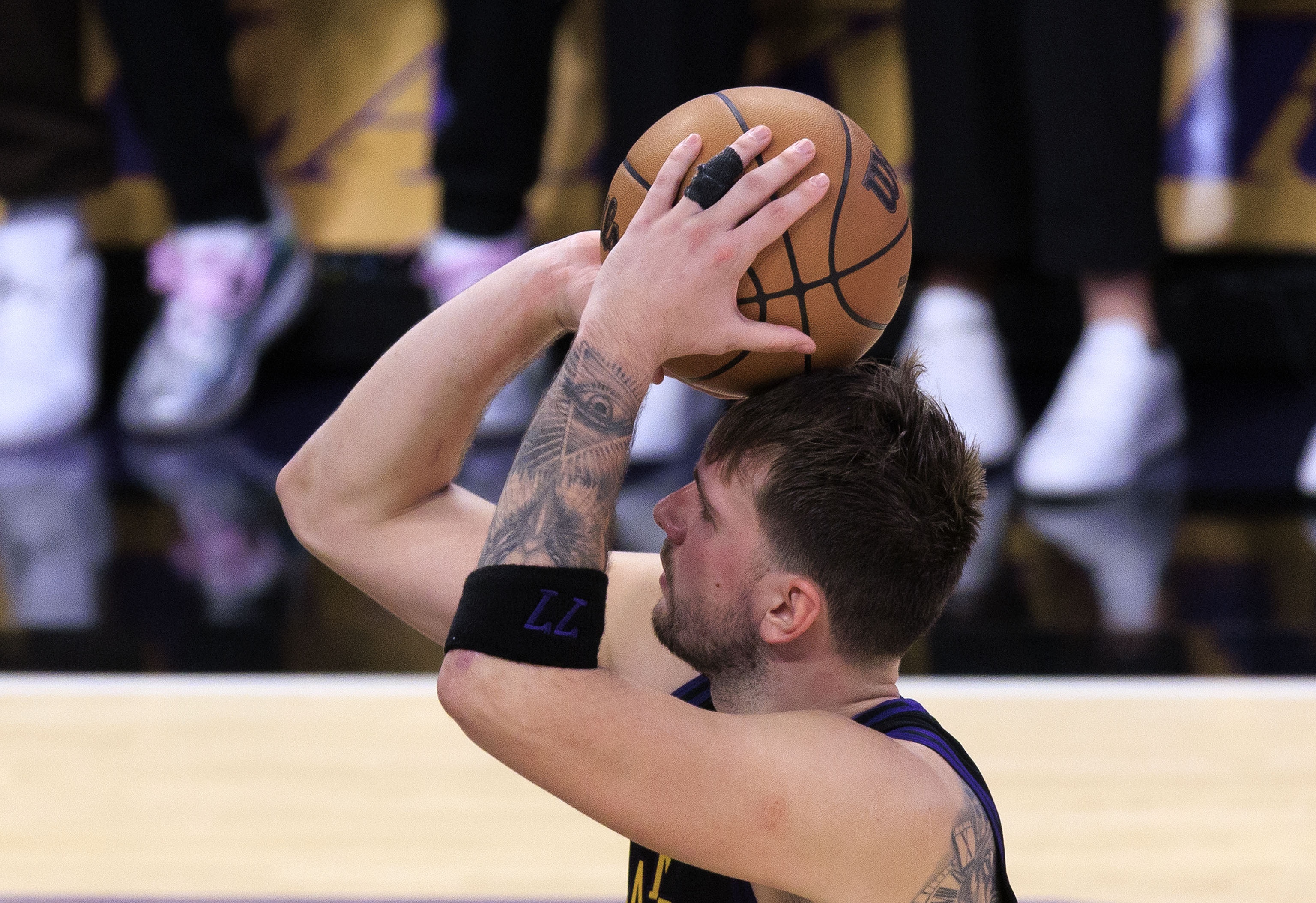 九游娱乐官网-东契奇：我们三分命中率其实还不错 本可以再进一些但就是进不了