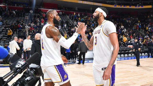 1670849666610078451.jpg LeBron James Anthony Davis Lakers 121122.jpg